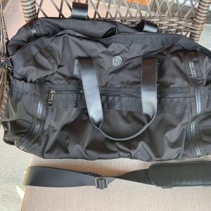 Lululemon duffle bag